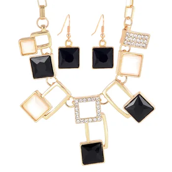 MINHIN Elegant Negru Alb Cristal Coliere Colier Cercei Set pentru Femei de Aur de Culoare Lanț de Bijuterii de Nunta Set Cadou